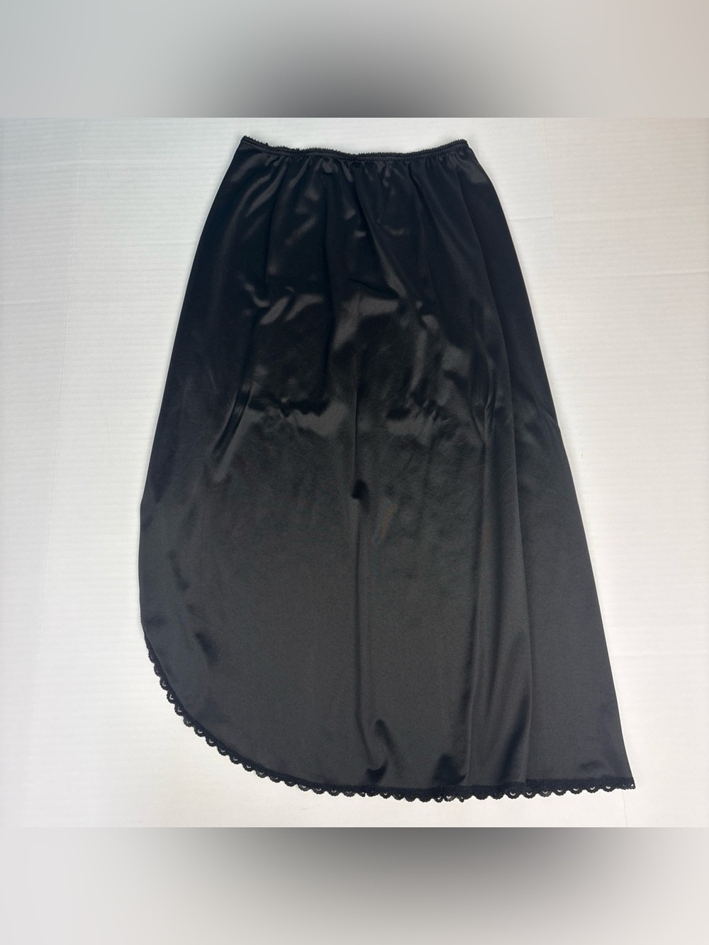 Warners Women Medium Half Slip Black Vintage Round Lace Hem Midi Nylon Elastic